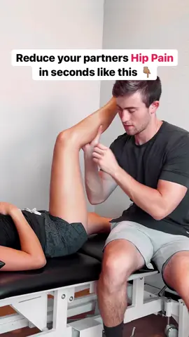 Hip Pain or Stiffness?🚨 Let’s use some Teamwork distraction technique to open up the hip joint! Comment if you’d like to see more of these below!👇🏽 ____________________________ Disclaimer: Not medical advice #hippain #hipmobility #partneryoga #partnerworkout #partnerstretch #hipreplacementnotjustforoldpeople  #feelbetter 