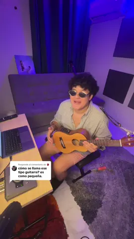 Respuesta a @👺 Les presento al “pechichon”, mi guitalele con el que estoy haciendo muchas canciones! #guitalele #guitarlele #guitarras #guitarra #artistas #ukulele 