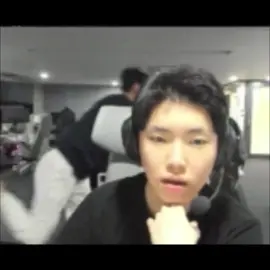 ngồi xuống đây tôi sẽ kể cho các bạn nghe về huyền thoại vấp té năm nào của đỉnh lưu Doran aka Đỗ Lan =)))))))) @BehappyNut #doran #choihyeonjoon #geng2023 