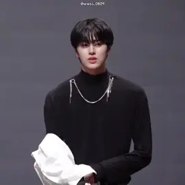 : Tỷ lệ cơ thể siêu thực 1m9, bờ vai rộng hơn 50cm lọt top 1% Hàn Quốc!✨️#EUNCHAN#eunchan#eunchan_tempest#chanchip#eunchan🌸#💙🐬#visual#tempest#tpst#tpst_🌀#tpst🌪#iE#xh#xh#xh#xhhhhhhhhhhhhhhhhhhhh 