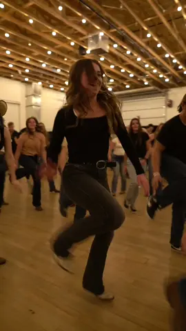 Everybody Cut Loose! Footloose Line Dance #linedance #footloose #countrydance #peaknights #footlooselinedance #danceparty #countrydancing #utah #danceclub