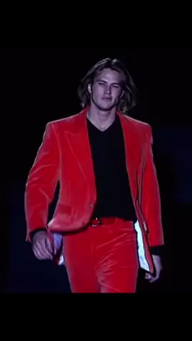 Jason Lewis for Gucci 1995 • #jasonlewis #gucci1995 #tomford #fashion #Runway #fyp #mog #lookism #pslgod #gucci #nikitasvenizelos 