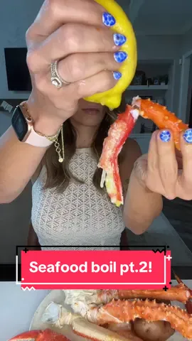 Seafood boil pt.2! #seafood #mukbang #seafoodboil #lunchtime #eatwithme #Foodie #kingcrab #fyp #foryou 