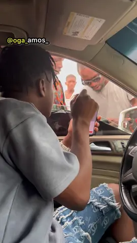 I did wat i have never done before cos the stranger watch my car on traffic - #ogaamos #fyp #ogaamosfans #tiktoknigeria 