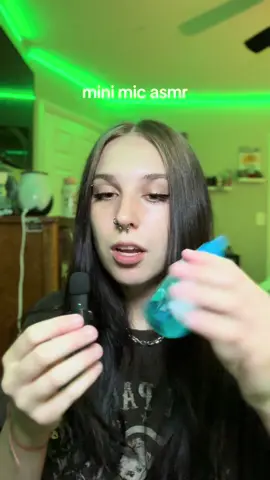 mini mic has entered the chat 🗣️ #minimicrophone #asmr #asmradhd #adhdasmr #asmrvideo #asmrtiktok #tingly #relaxing 