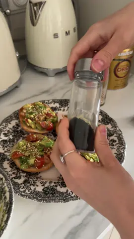 Robimy nasze ulubione kanapki 🥹🫶 #asmr#asmrsounds #asmrvideo #asmrtiktoks #asmrfood #asmreating #asmrsound #asmrcooking #asmrtiktok #cookingtiktok #cookingwithkids #momandson #momtok #momlife 
