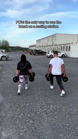 break with the boys 🤝 #fyp#gym#bodybuilding#friends 