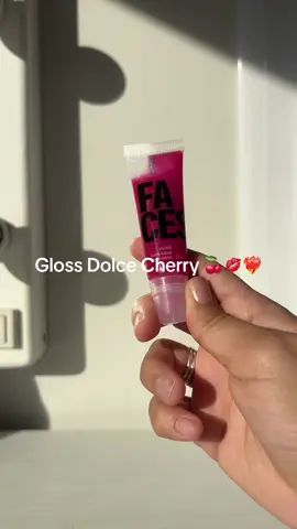 El gloss viral Dolce Cherry💋  Envíos a todo el país 🇦🇷  ig @naturaby.mili  #natura #gloss #taylor #cherry #fyp #foryou #viral #envios #argentina 