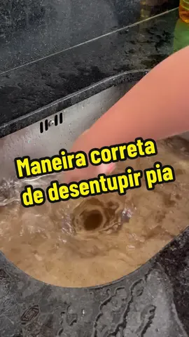 Dica para donas de casa - como desentupir pia #desntupirpia #piaentupida #pia #desentupidora24horas #desentupidora 