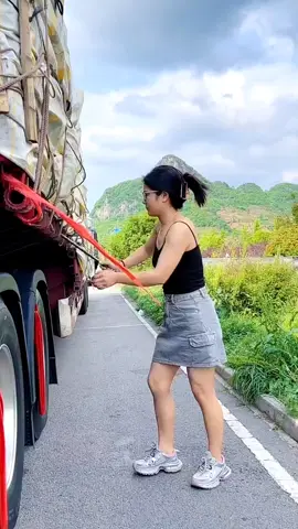 nữ tài xế #xetai95 #truck🚒❤️ #xuhuongtiktok #foryou❤️🚒 