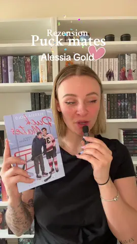 Rezension 🖤 / werbung-Rezensionsexemplar #books #BookTok #newbook #romance #bookstagram #reading #newadult #bookshelf #bookish #bookrecommendations #bookworm #lovetoread #booklover #readingcomments #bookhaul #booklife #rezension #readwithme #rezensionsexemplar #wrapup #lesemonat #wrapupbooks #alessiagold #malemaleromance #maleromance #icehockey #eishockey #darkromancebooks #spice #spicy #spicybook #highlight #lesehighlight #morallygrey  @Alessia Gold Autorin 🖤🖤