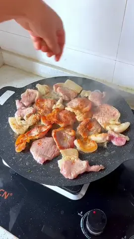 Korean barbecue plate Korea non stick black grill pan korean outdoor camping grills pan frying pan BBQ grill pan #koreanpan #fyingpan #campingpan #grillpanmurah #grillpan #grillpanserbaguna #grillpanmultifungsi #koreabbqgrill #bbqgrillpan #koreangrillpan#korean #koreanbarbecue #koreanbarbecueplate 