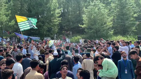 کشمیریوں کے حقوق کو کوئی نہیں دبا سکتا۔ 🤷#azadkashmir #kashmirgroup #kashmirwithstand #Kashmir 