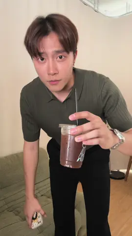 KINS | DO YOU MIND KN104 เสื้อโปโลคอปก รุ่นยอดฮิตจาก KINS เสื้อโปโลแขนสั้น ทรงสวม ผ้าถักเนื้อผ้าดีให้ความรู้สึกนิ่มนุ่มใส่สบาย ไม่ร้อน ใส่แล้วทรงสวย 6 สี เทรนด์ฮิต คุณภาพดี กระชับทรงใส่แล้วหุ่นเข้าทรงสวย TIPS สวมใส่เป็นลุคสบายๆ แคชชวลกับยีนส์หรือกางเกงขาสั้น หรือเสริมให้ทางการขึ้นด้วยการแมทช์กับสแล็คและเบล์เซอร์ ที่เข้ากันกับสีเอิร์ธโทน จะช่วยให้ได้ลุคสไตล์เกาหลี หล่อเนี๊ยบ ใส่ได้หลายโอกาส #iwearkins #kins19studio #เสื้อโปโลคินส์ #Kins19studio #Kinsboy #iwearkins