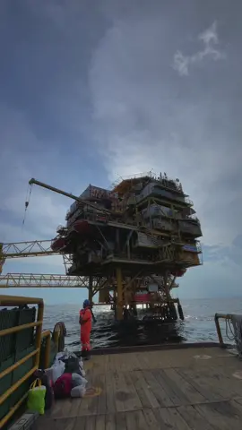 Second home ❤️‍🔥 #fyp #offshorelife #oilandgas #aesthetic  #pertamina #pertaminaindonesia #pesonaindonesia #perminyakan #phkt #offshoreindonesia #pertaminahulukalimantantimur 