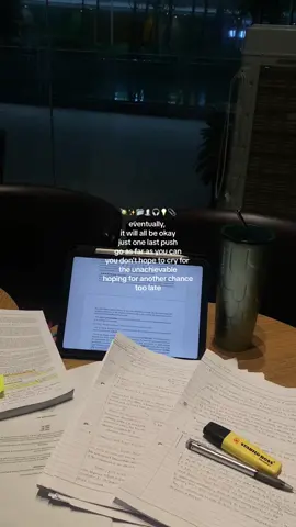 just keep learning 🎧📂 #study #studymotivation #studytok 