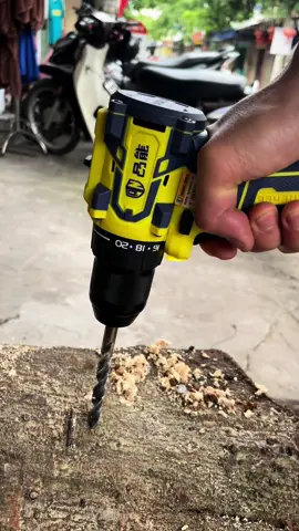 Máy Khoan Pin 10mm PINENG Kèm 2 Pin 5 Cell không chổi than #maykhoanpin #pineng #maykhoanpinpinneng #cokhi #nhomkinh #thachcao #tunhua #khoanpin5cell #maykhoanpingiare 