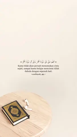 #quotesislamic  #fyp  #xyzbca  #wallpaperaesthetic  #remindertomyself  #islamicquotes 