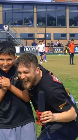 Ayaz is een legend! (INTERVIEW GOALFEST) #CapCut #interview #raadsel #comedy #festival #tiktoknl #Muriitv #raadsels 