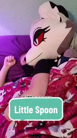 Tell me how you sleep with your Big Plushies 😎  #fypシ゚viral #furry #helluvaboss #loona #beezlebub #queenbee #fnaf #roxannewolf #digimon #renamon #plush #bigplush 