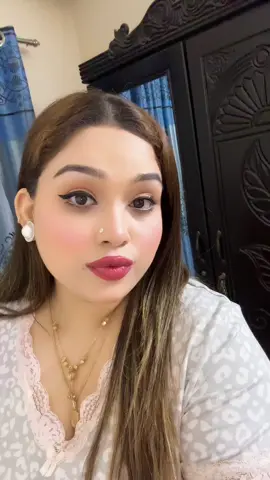 🩶🤍 #priyankahasan #foryoupage #trending #bonggirl 