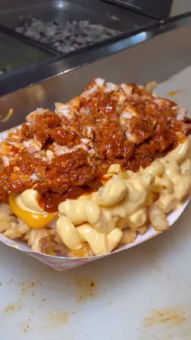This food & song go crazy @Baba’s Chicken #grubspot #fries #cheese #chicken #macandcheese #foodtiktok #food 