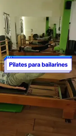 Entrenamiento para bailarines!  #dancelife #dance #flexibility #pilates #pilateslovers #pilatesinstructor #reformerpilates #entrenamiento #entrenamientoparabailarines #foryou #viral 