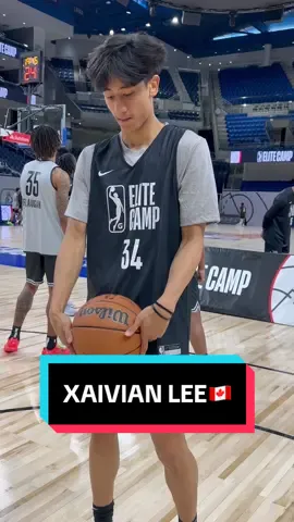 Former Ivy League and Princeton star Xaivian Lee showing off his speed as he completes the agility drills! 💨