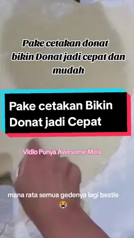 baru tau bikin donat udah ada cetakannya, kenapa gak dari dulu aku beli ini ☺🤭 #cetakandonat #donat #bikindonat #masak #bikinkue #kuedonat #cetakan #CapCut 