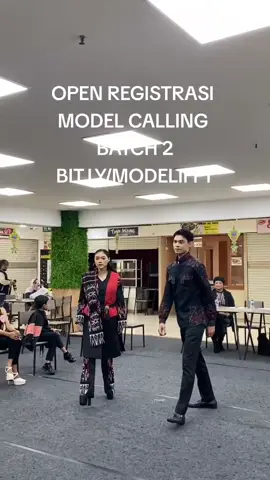 La varesh berkolaborasi bersama indonesia flobamorata fashion in town melaksanakan event fashion show dengan mengangkat tema budaya nusantara bertujuan mempromosikan warisan nusantara kepada generasi muda  daftar di bit.ly/MODELIFFT  #catwalk #model #fashionshow #Runway #designer #fashion 