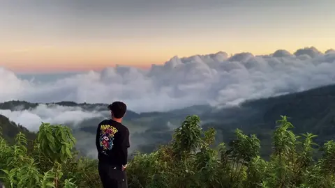 bukit gedong 2200MDPL #sembalun #lomboktiktok #fypp 