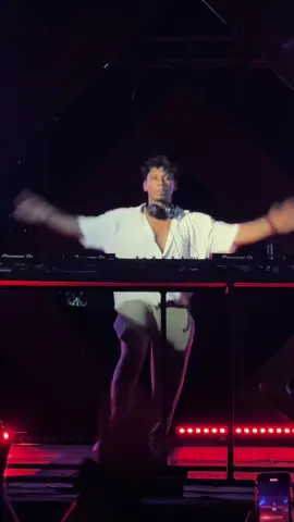 Neon lights and late nights ✨                        @NOIYSE PROJECT ( official ) @odeysse.offcial  • #noiyseproject #rave #fyp #foryou #foryoupage #explore #ravetok #techno #foryou #dance #viral #festival #edm #edmtiktok