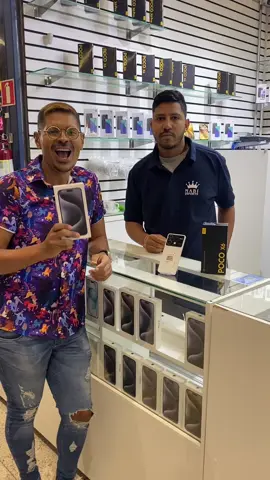 O iphone 15 pro max mais barato do brasil !!!! Mabi imports do shopping galeria Page Brás whats 11-91355-1935