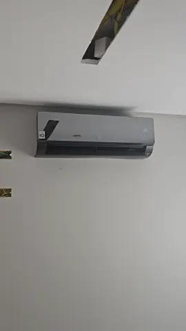 S3-Q12JAR1K Ar-Condicionado LG DUAL Inverter Voice +AI Artcool 12.000 BTU Frio 220V Design único e sofisticado A LG traz o ar-condicionado Dual Inverter Voice Artcool com inteligência artificial em seu design inovador único na cor grafite, com painel espelhado e ciclo exclusivamente frio. Conforto e elegância para qualquer ambiente. Inteligência artificial embarcada e muita conectividade Ar-condicionado LG Artcool com inteligência artificial embarcada que aprende seus hábitos, ajusta automaticamente a climatização personalizada para melhor eficiência energética. Conta com Wi-Fi integrado e é compatível com LG ThinQ™, Google Assistente e Alexa.