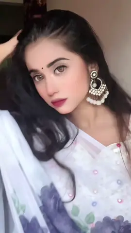 New look❤️🥰#saraali #fyp #foryou #viral #foryoupage #trend #fypシ #viralvideo #tiktok #bangladesh #bdtiktokofficial 