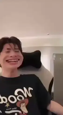 Anh ta cười:(( #liujialiang #lưugiailương #刘家良 #刘家良_luugialuong #f4trungquoc #xuhuong 