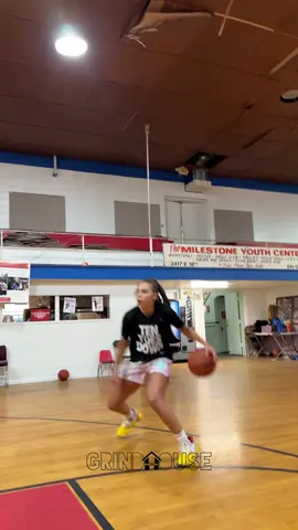 @jw2💙 BACK TO THE BASICS & BACK WHERE IT ALL STARTED 8️⃣1️⃣6️⃣🏡 We back in the lab and crafting like never before. This off season is about to be crazy. Stay tuned 👀 #GrindHouseBasketball #iTrainWithMarcusWalker #FemaleBallersBeenDope #Basketball #BasketballTraining #BasketballPlayer #BasketballNeverStops #BasketballTrainer #BallIsLife #Sports #NCAA #WNBA #JadaWilliams 