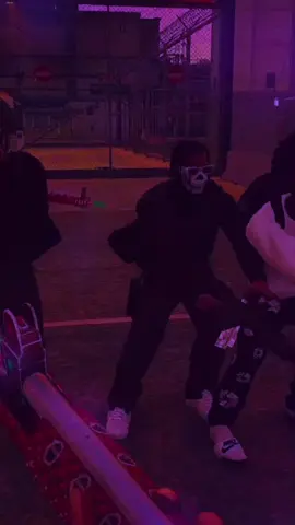 Il faut bien occuper les viewers pendant que les joueurs se cachent pour l’event 🤣  N’hésites pas à nous rejoindre : https://discord.gg/valkorp #gta #gta5rp #gtarp #fivem #fivemroleplay #fivemserver #serveurfivem #valkoniarp 