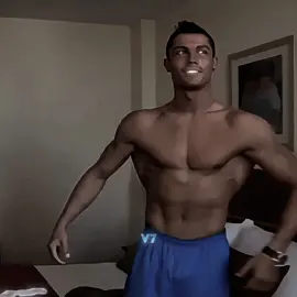 Cristiano Ronaldo muscules 🥶 #cristiano #ronaldo #fyp #viraliza  #viral #cr7 