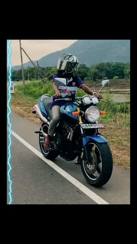 ජීවිතේ වැඩියෙම්ම ආස වාහනේ මොකක්ද 😍🌼❤️ #CapCut #viral #tiktok #fypシ #CapCut #onthisday #ceylon_tik_tok #evo_music_audiente @D I N U 🐼🌻😘 @chathumiDihara🤍 @mr.ᴰ〴ᴹ ₛₐDᵤWₐ😈