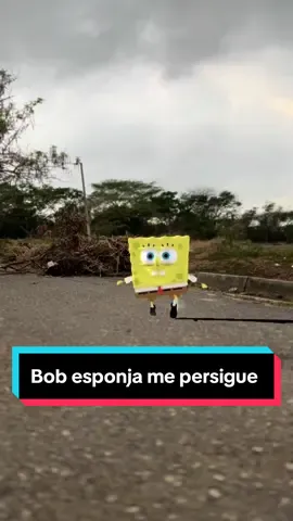 Bob esponja me está persiguiendo😱 #viral #parati #europe #animado #muñecos 