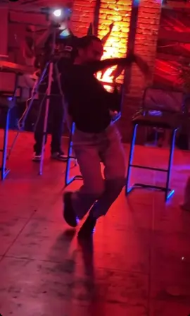 (Legendary Founding Mother Myles Telfar👜) That last dip was ☕️ @porterico  🎥: via @wchausoftelfar on Instagram #vogue #voguefem #voguefemme #handsperformance #duckwalk #catwalk #spinsanddips #floorperformance #mylestelfar #houseoftelfar #lss #kikiscene #kikiballroomscene #kikiclips #kikiball#butchqueenvoguefem #bqvf #bq