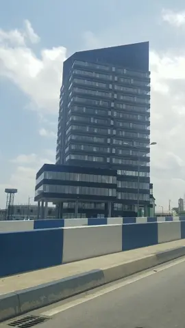 The Port Harcourt Tower, is a 17-storey smart office complex, located at CFC roundabout, Aba road, Port Harcourt   #nigerdeltainsider 