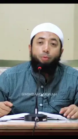 ketika suami berkata kasar, mk istri pun juga akan berkata kasar.. jk suami slalu mengajarkan dg lemah lembut, mk istripun demikian... #fypシ #penyejukhatiシtabakrallah #videoviral #viralvideo #videoislami #tiktok #ustadkhalidbasalamah #viral 