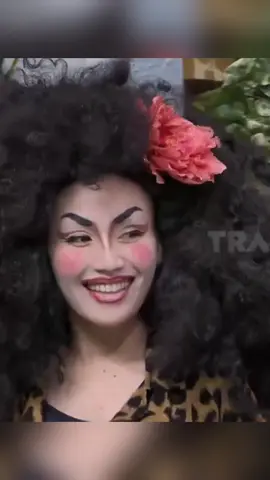 teh ayu paling ga mau klo lagi dandan natural di poto#ayutingting #wendicagur #dikidifie #btstrans7 #komedikocak #masukberandafyp #fyp #fypシ #fyppp 