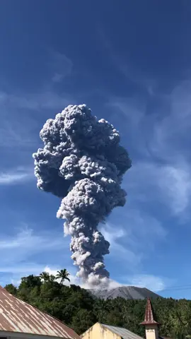 Gunung Ibu Hari ini 13 Mei 2024 Pukul : 09:20 Wit #gunungibuerupsi 2024