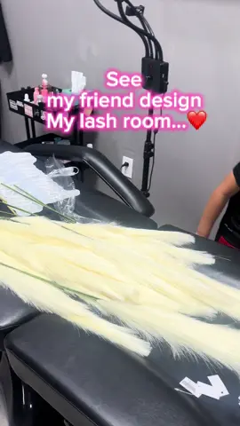 See my friend decorate my las room..❤️ #decor #lashroom #viral #loveit #bffgoals 