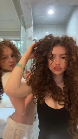 My fav movie everrrrrrrrrrrr @eliana.kalogeras 