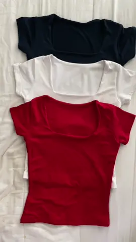 OBSESSED THIS DOUBLE LINING SQUARENECK TOP! 🤍 #doubleliningtop #doubleliningbasictop #squareneckdoublelining #squareneckdoubleliningtop #highquality #buy1take1 #OOTD #outfits #basictops #tiktokfinds #fypage #fyppppppppppppppppppppppp #fypdong #budolfind #budolfindsph #crop #top #pretty #nicequality 