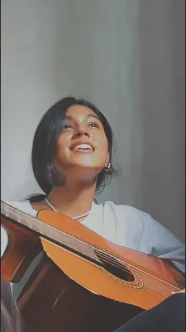 😭✨ in love with this song!!! just for fun  ...       don't judge 💀🫠..#fyppp #cover #mamapathuwe  #sinhalasong #srilanka #singing #guitar 